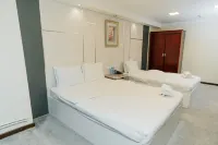 Sayohat Hotel