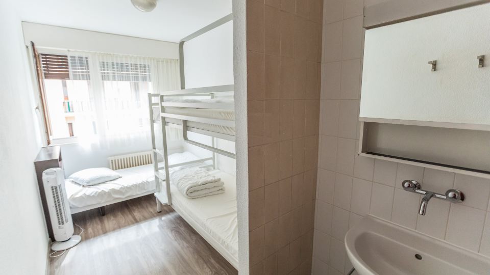 city hostel Geneva sarl