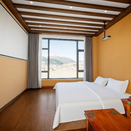 Dege Cangyang Gyatso Love Song Hotel (Manigango)
