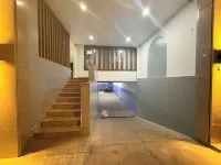 New Grand Hotel โรงแรมใกล้Sân vận động CIS