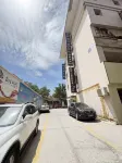 Lvxingji Light Luxury Hotel - Inns
