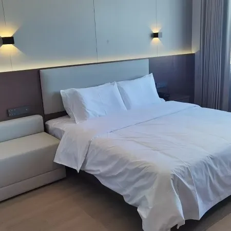 Home Inn Yiju (Ulanqab Shangdu Government Store