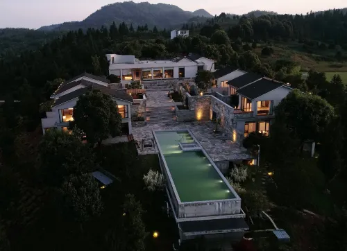 Fenglan Homestay - Infinity Pools