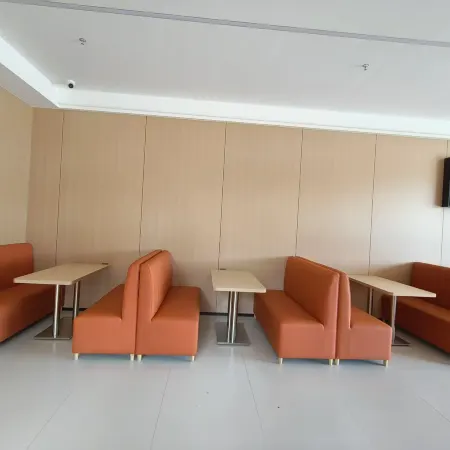 Pacific Business Hotel (Guixi Xinghe Jiayuan)