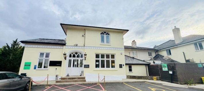 Wrexham Llyndir Hotel by Belvilla Hotel di Wrexham