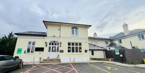 Wrexham Llyndir Hotel by Belvilla - 4-Star