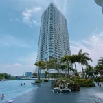 Macrolink Medini Near Legoland by Lions Bay - موقف سيارات