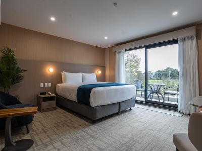 Serene suites