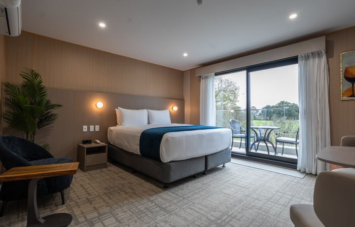 Serene suites