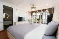 V Living - Airport Stopover with Free Laundry - Wi-Fi
