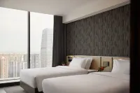 SR E-Sports Hotel (Chengdu Sanli Plaza Haichang Road Subway Station) - navetta aeroportuale