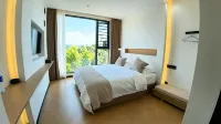 Zhijin Naluwan Homestay - parking