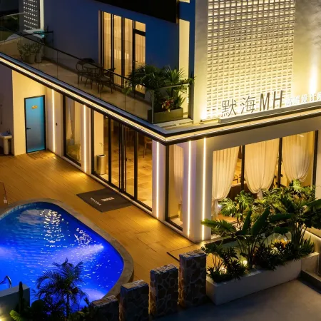 MoHai MH High-End Designer (Beihai Silver Beach Tourist Resort)