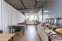 Jinlong Wisdom Hotel (Lincang Dianxi Science and Technology Normal College Strong Plaza Branch) - Wifi