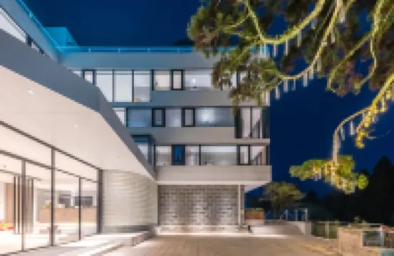 Yijing Mountain Residence Light Luxury Vacation Homestay (Guling Scenic Area Liushang King Park) 구산(고산) 주변 호텔