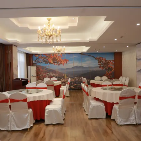 Lanfeng Hotel