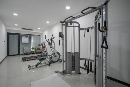 Cloud Hotel Yining Отели рядом со станцией Yining Railway Station