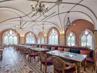 Grasse Grace Manor