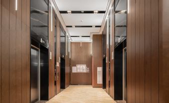 Emo Home Selected Service Apartment