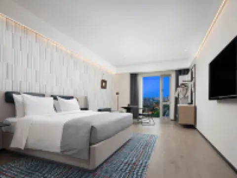 Wanda Yuehua Hotel Urumqi Convention and Exhibition Center Hotels near Xinjiang International Convention and Exhibition Center