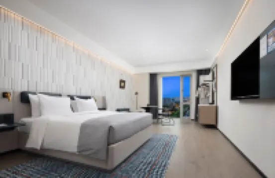 Wanda Yuehua Hotel Urumqi Convention and Exhibition Center Hotels near Xinjiang International Convention and Exhibition Center