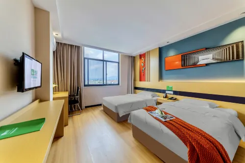 Haifanxing Chain Hotel (Xianning Yinquan Avenue)