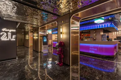 FunGee Riverview Hotel Chongqing Hongyadong Jiefangbei Pedestrian Street Hotels near Xinfa Maimianfang