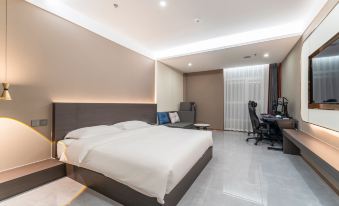 i Electronic Sports Hotel (Jiaozhou Baolong Plaza)