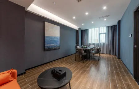 Walton International Hotel