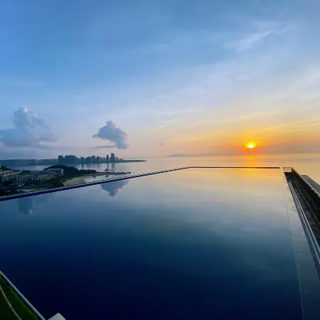 Shantou Beishanwan Sea Legend Hotel