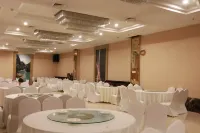 River & Holiday Rezen Hotel Pengshui - breakfast