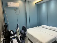 Fenghuang 811 E-Sports Hotel