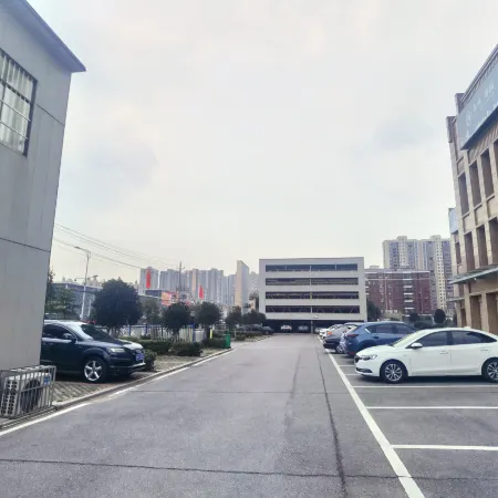 HanTing Hotel (Xiaogan Wanda Plaza)