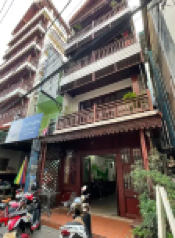 DaViKa Hotel ( 2 minutes walk to Vientine Night Market- Local Food) โรงแรมใกล้วัดไหโสก