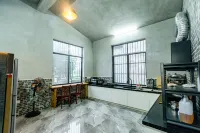 Chongzuo Yiju