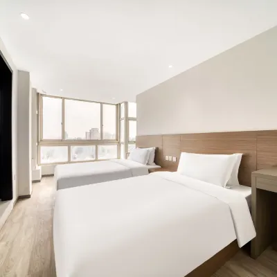 Huatiancan Hotel (Xihu Zhonghe North Road Subway Station) Hotel in zona Hangzhou City Centre