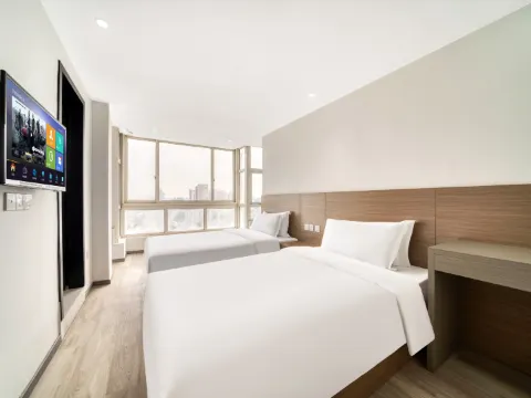 花田讃ホテル（西湖中河北路地下鉄駅）