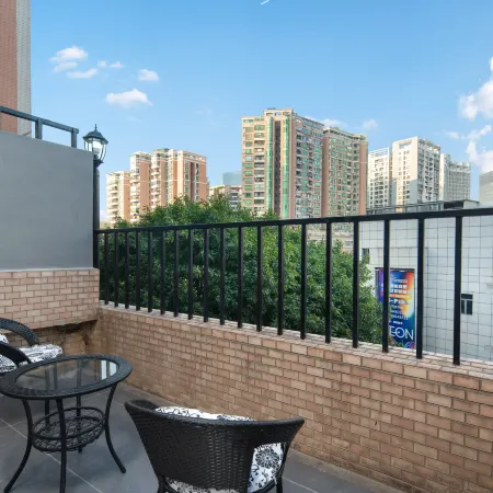 ECHIC HOTEL(Guangzhuo Changgang Metro Station) Отели рядом с достопримечательностью «Стадион «Яньцзыган»»