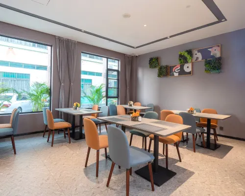 HomeInnSelected (Guangzhou International Financial City Olympic Sports Center Branch) Makanan Photos
