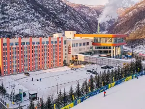 Shuanglong Hotel