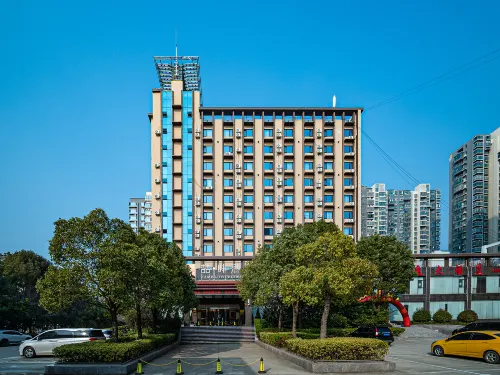 James Joyce Coffetel (Xinyang Xixian Longhu Huayi) - Wifi
