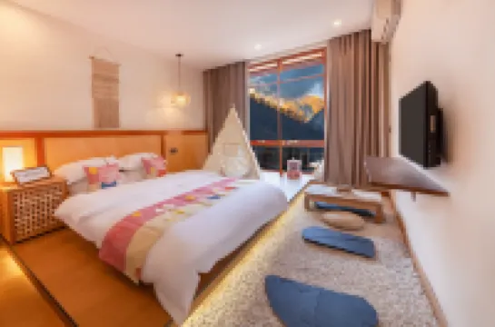 Meet the MountainInn in the distance