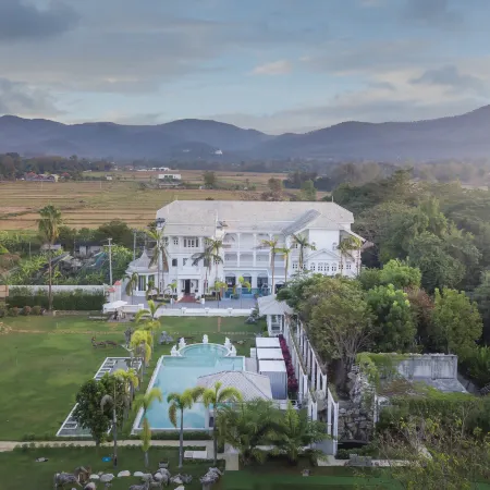 Lanna Inthan Hotel & Resort