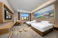 維也納國際酒店（拉薩市政府萬達廣場店） 鄰近西藏自治區民族特色精品展示展銷中心的酒店