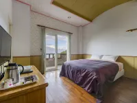 Xinleyuan Leisure Farm House Hotels near Hehuan Mountain (Hehuanshan)