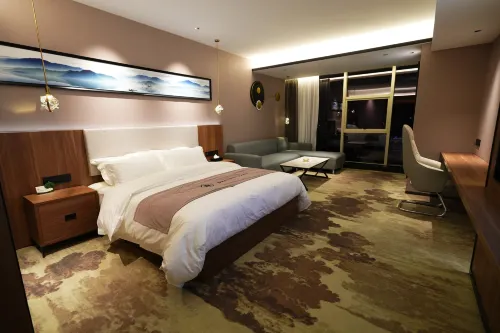 Minshan Grand Hotel Hotels in Xichang