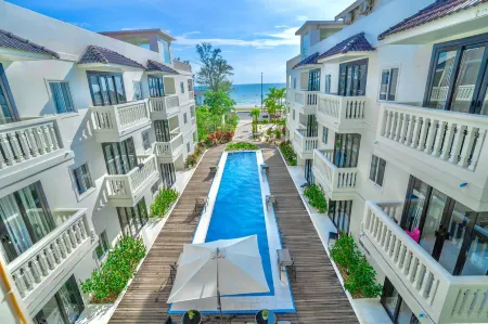 Mary Beach Hotel & Resort Отели в г. Krabey Island