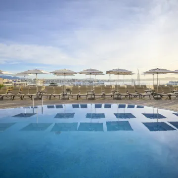 Catalonia Majórica Hotels near Cala Major