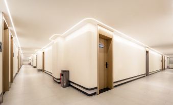 i Electronic Sports Hotel (Zhengzhou Huayuan Road ITC 360 Plaza)