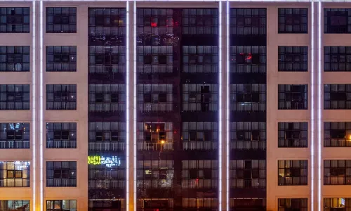 Hualong Hotel
